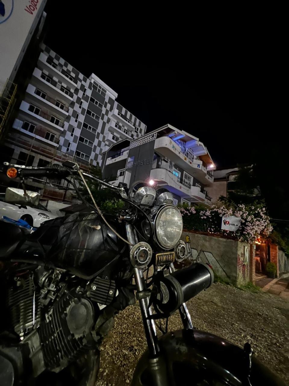 Divina Hostel Tiran Dış mekan fotoğraf