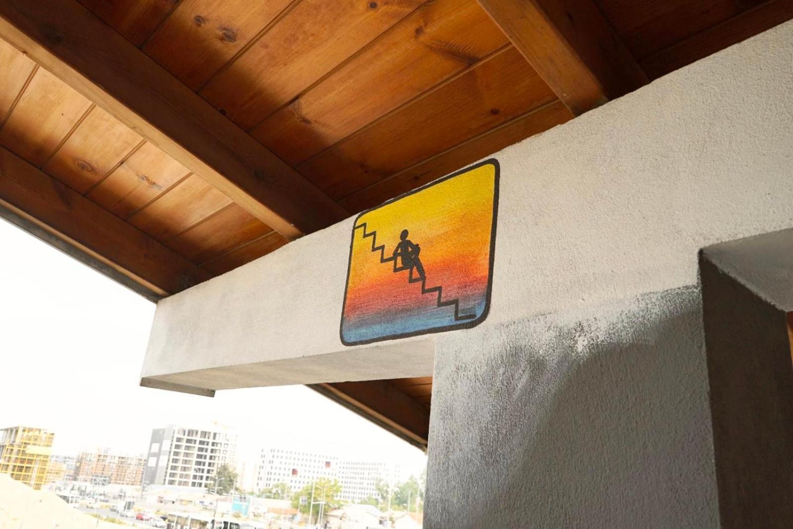 Divina Hostel Tiran Dış mekan fotoğraf