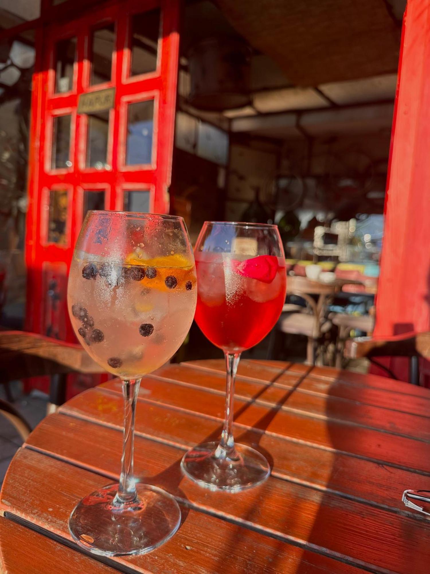 Divina Hostel Tiran Dış mekan fotoğraf