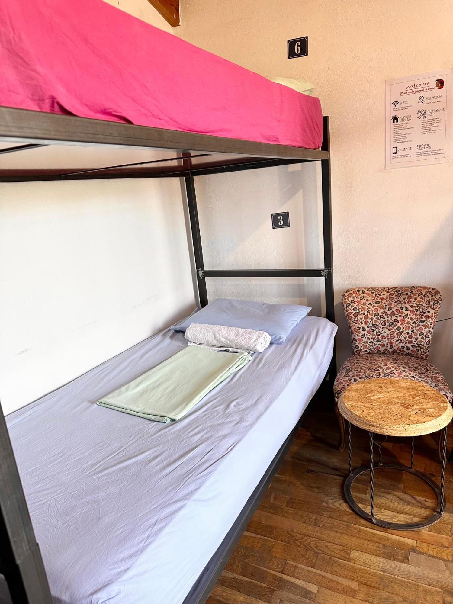 Divina Hostel Tiran Dış mekan fotoğraf